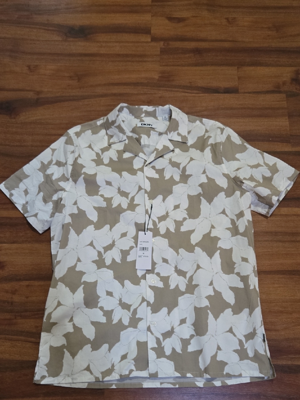 Dkny Beige and White Short-Sleeve Button-Down Leaf Print Shirt NWT MEN MEDIUM